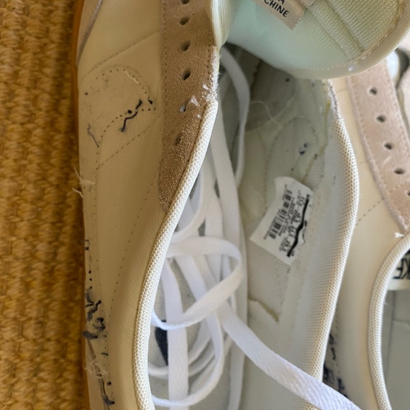 Nike - Picture 6 of 6